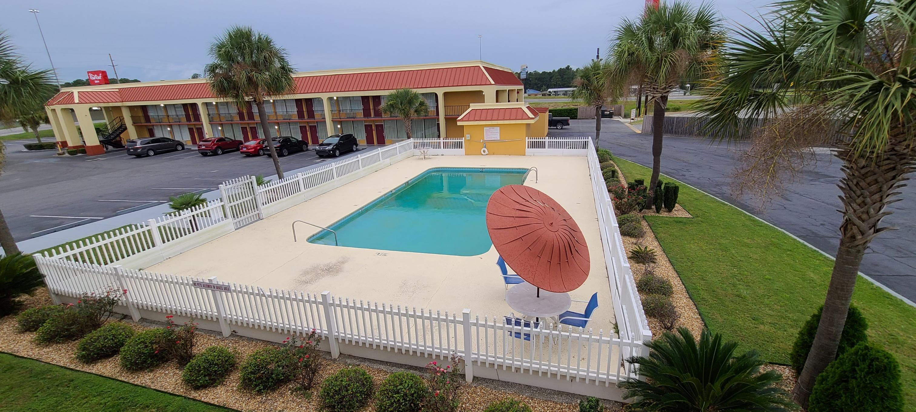 Red Roof Inn Tifton Exterior photo